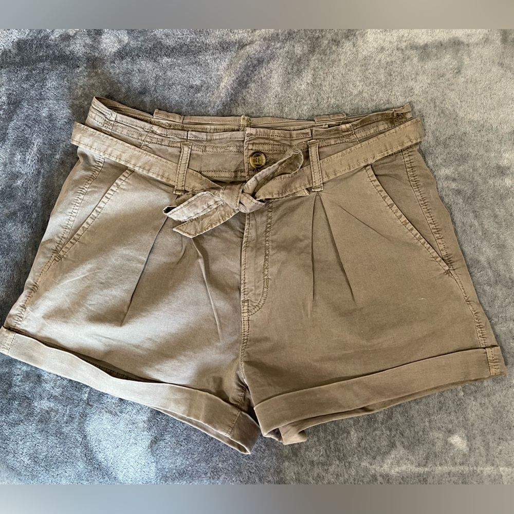 American Eagle Super Stretch Flowy Shorts